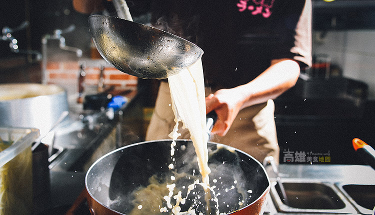 【中華豚｜本格豚骨拉麵】高雄豚骨拉麵、地獄拉麵推薦
