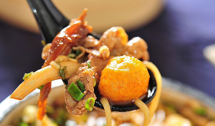 【幸福の麵屋】高雄牛肉麵、蒸餃推薦