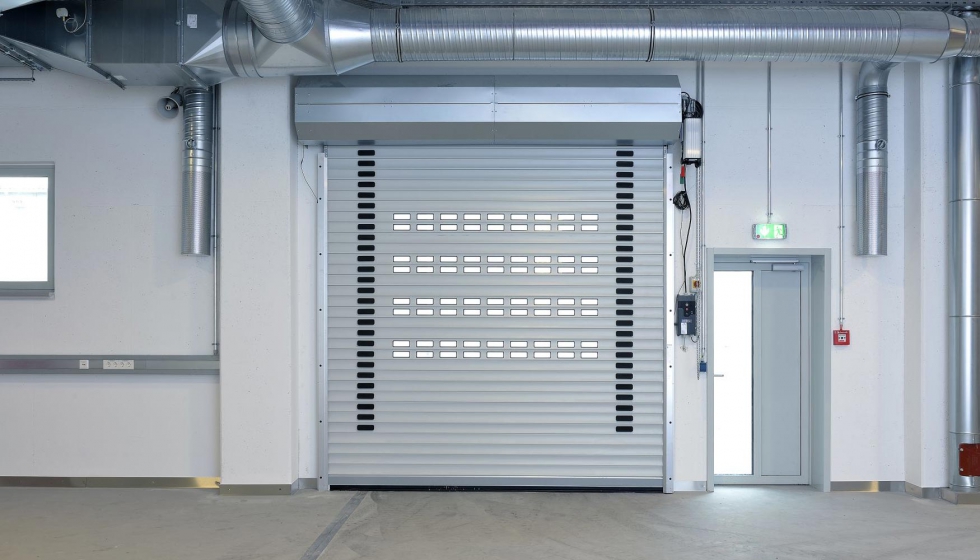 Las puertas enrollables DD S6 Hörmann ofrecen seguridad y flexibilidad
