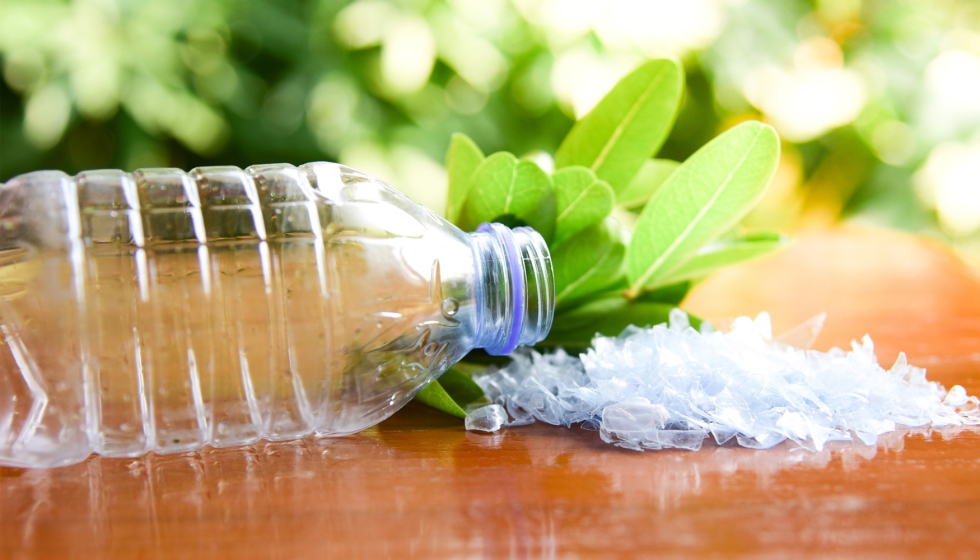 Material de etiquetado autoadhesivo para el reciclado de PET Envase y