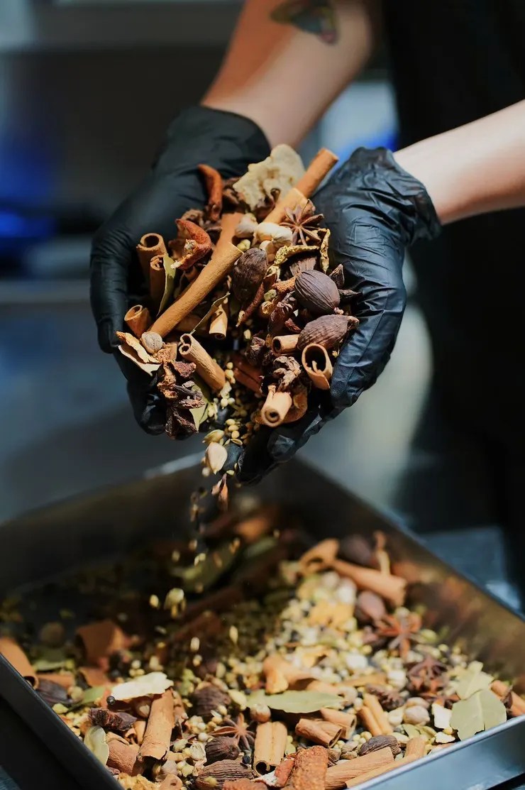 宜蘭羅東宵夜推薦｜Phở Wild 越式生牛肉河粉：夏夜輕盈無負擔的溫暖選擇！清爽湯頭與原型食物的完美撫慰