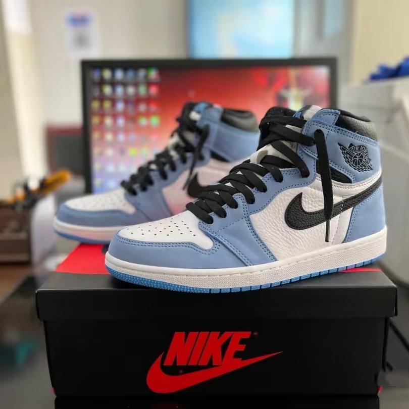 Men Sports Shoes Hightop Jordan 1 Basketball Shoes Men's Cushioning