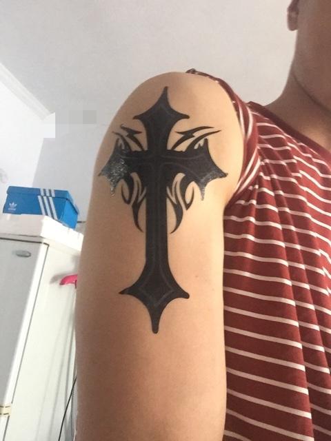 Adesivi Per Tatuaggi Impermeabili Maschio Nero Celtico Croce Tatuaggio Totem Big Stick Arm 20 * 22Cm Acquista In Modo Economico — Spedizione Gratuita, Recensioni Reali Con Foto — Joom 640_x_480_jpg