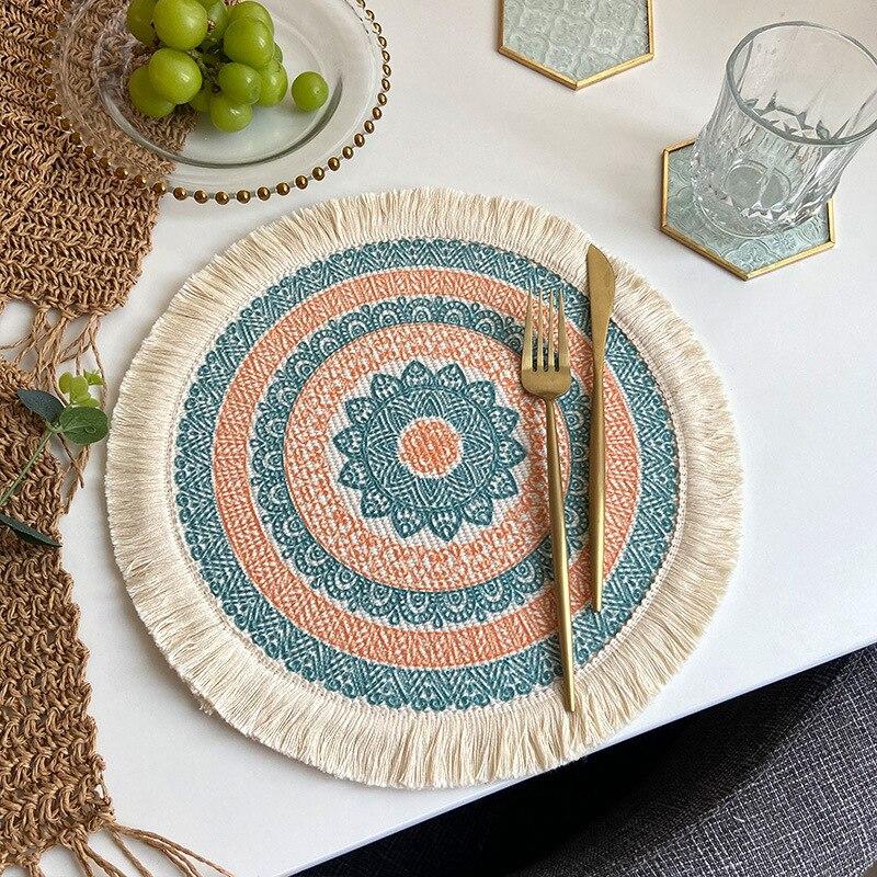 Cheap Bohemian Woven Cotton Placemat Nonslip Heat Insulation Tassel