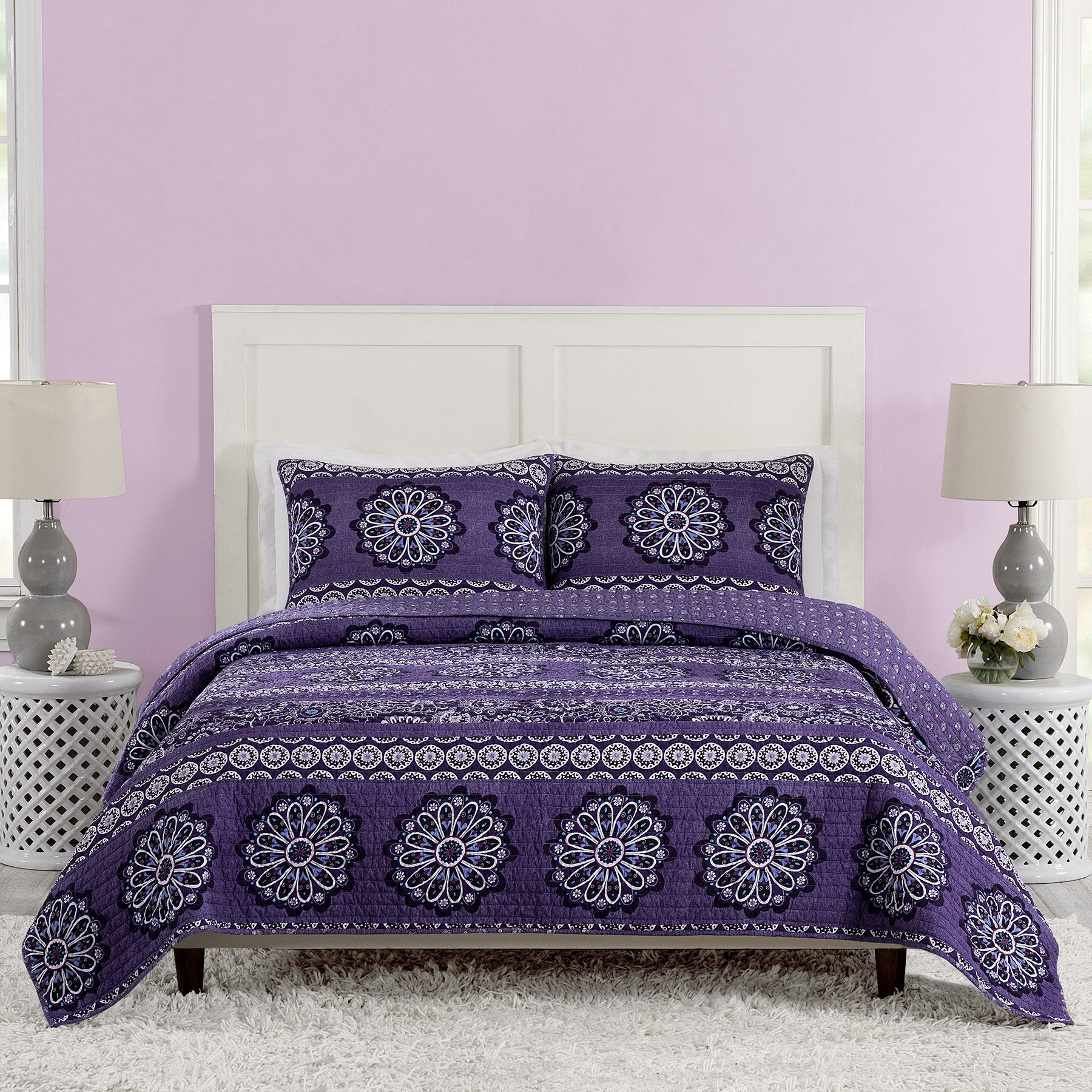 Tranquil Medallion Purple Quilt Set, Full Queen