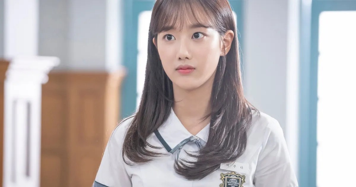 Former APRIL's Lee Naeun Cast As Lead In New Drama, But Netizens Aren't Happy Koreaboo