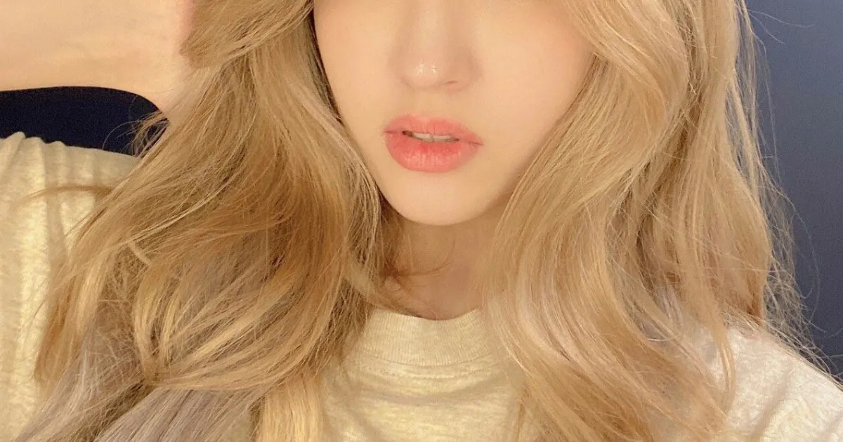 These 4 MixedRace KPop Idols Are Getting Praise For Their Stunning