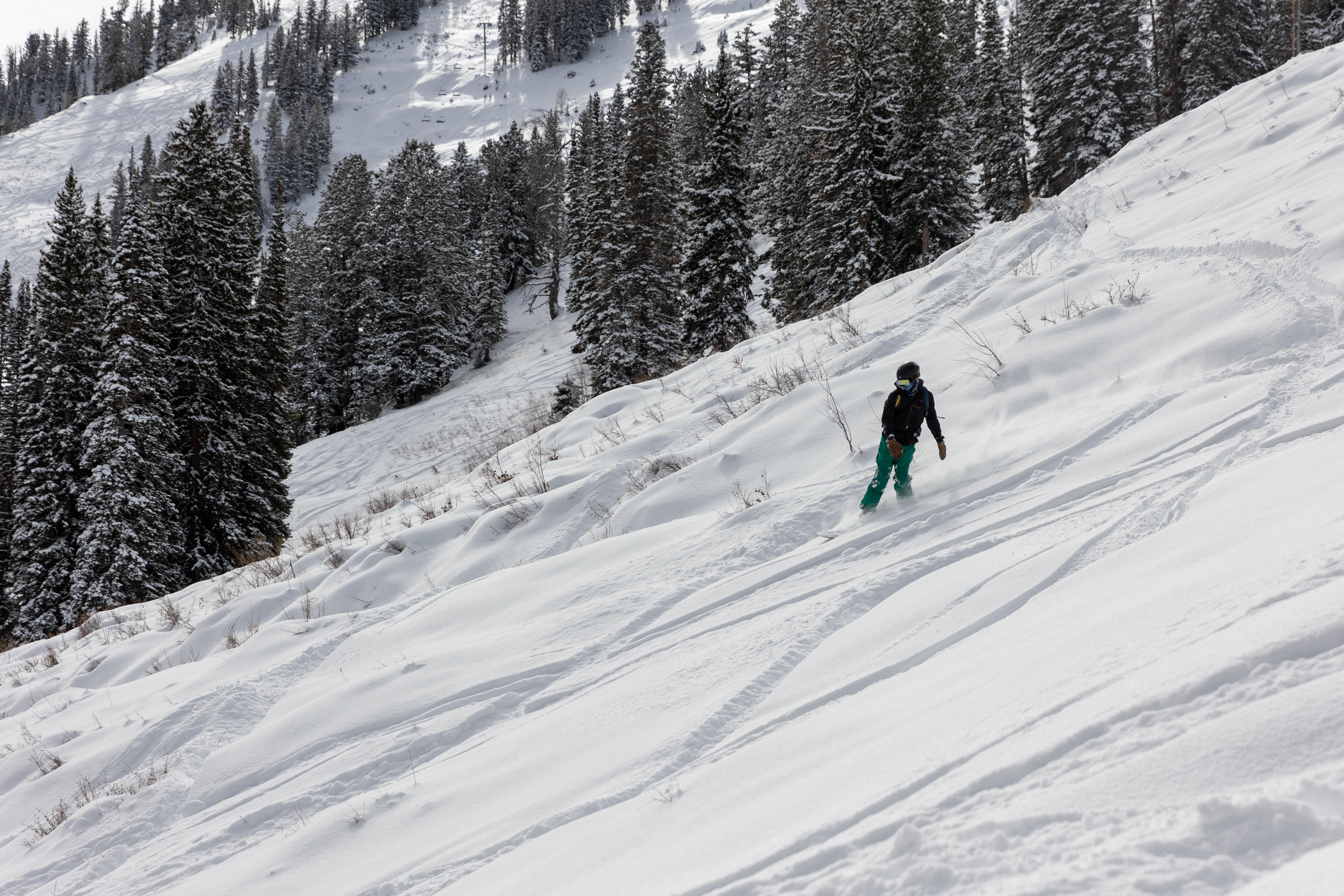 New Utah storm may produce over 2 feet of mountain snow; power