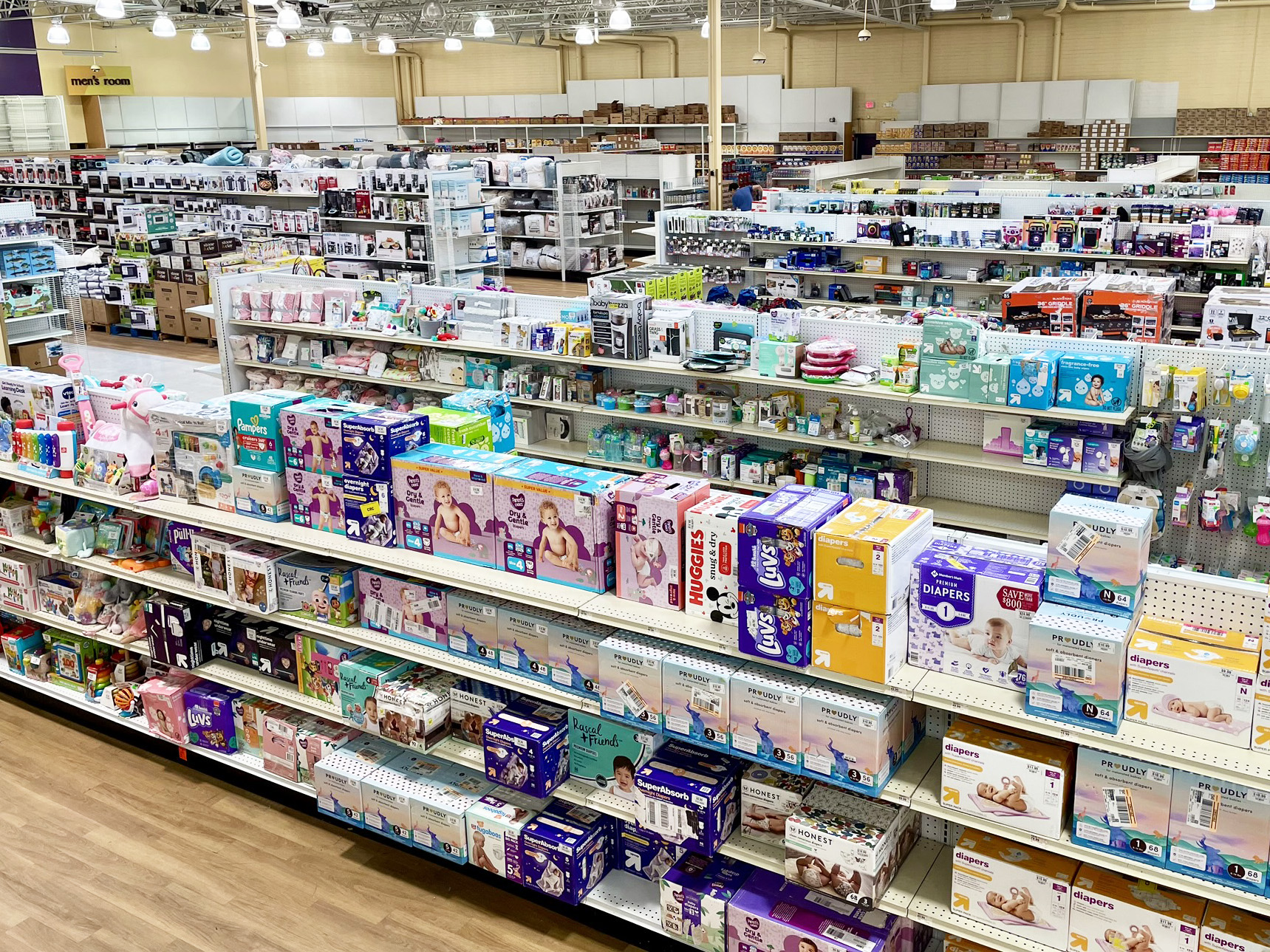 Big Deal Outlet opens new store in Midvale at Fort Union — what that