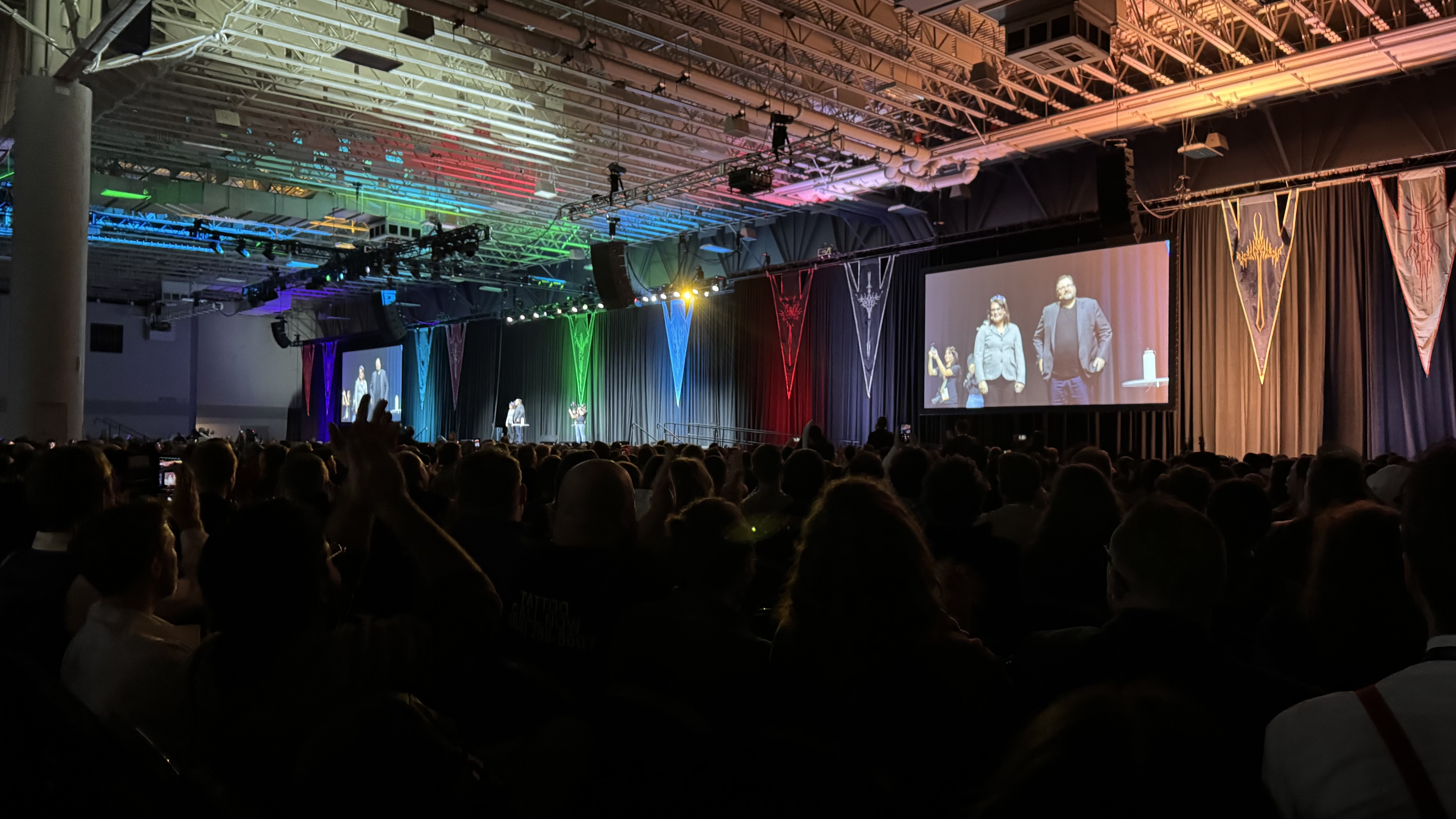 Brandon Sandersons Wind And Truth Released At His Largest Event Yet