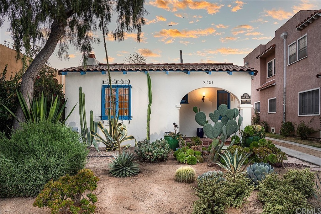 This twobed, twobath in California Heights sold for above its