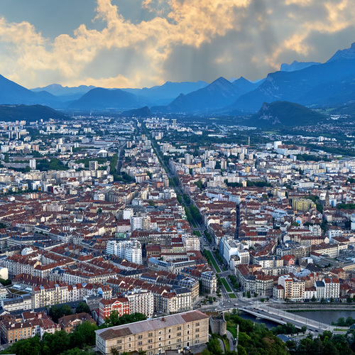 centre / centré / Définition CENTRE / CENTRÉ