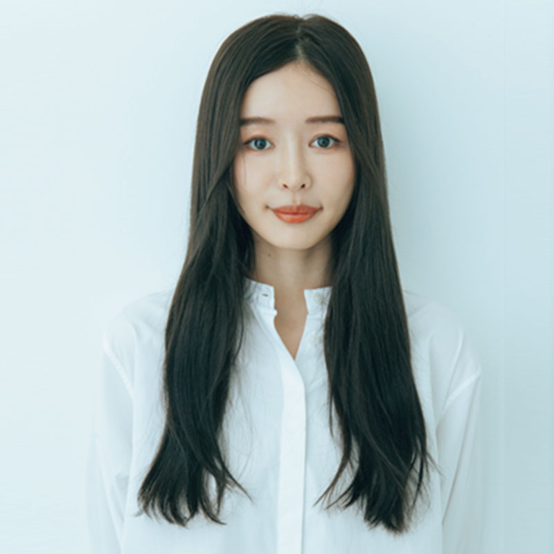 ボブやショートじゃない!?「大人のロングヘア」今年の春夏トレンドを美容師さんに聞きました magacol