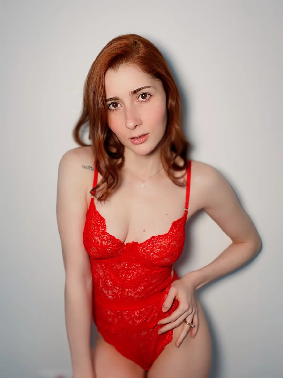 Mrs. Lambert 💋 ⭐ (mrslambert) OnlyFans & Twitter profiles in Magic.ly