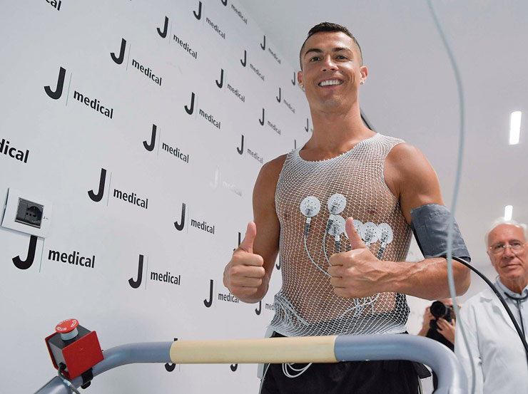 5 Remarkable Cristiano Ronaldo Stories That Prove He's A Great Human