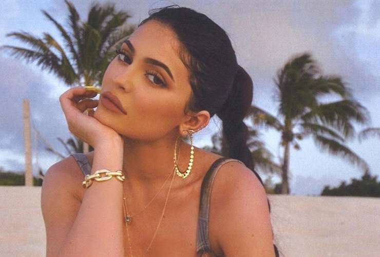 People Roast Kylie Jenner For Having Horrible Water Pressure In Her Shower