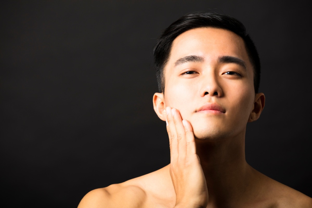 How To Clean Up Your Jaw and Neckline