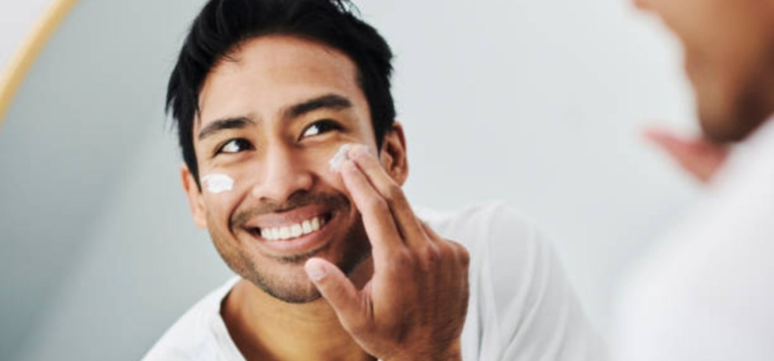 How To Choose The Right Sunscreen, According To The Experts