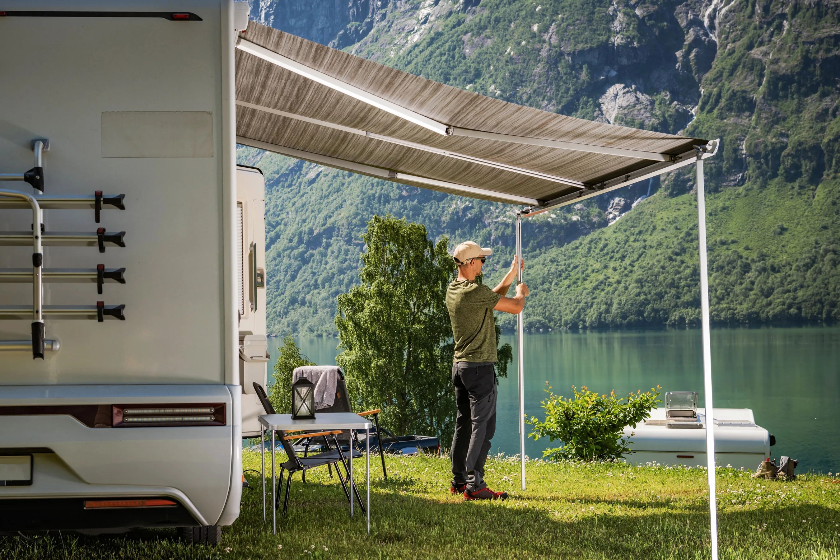 Want to Buy an RV? Follow These Steps