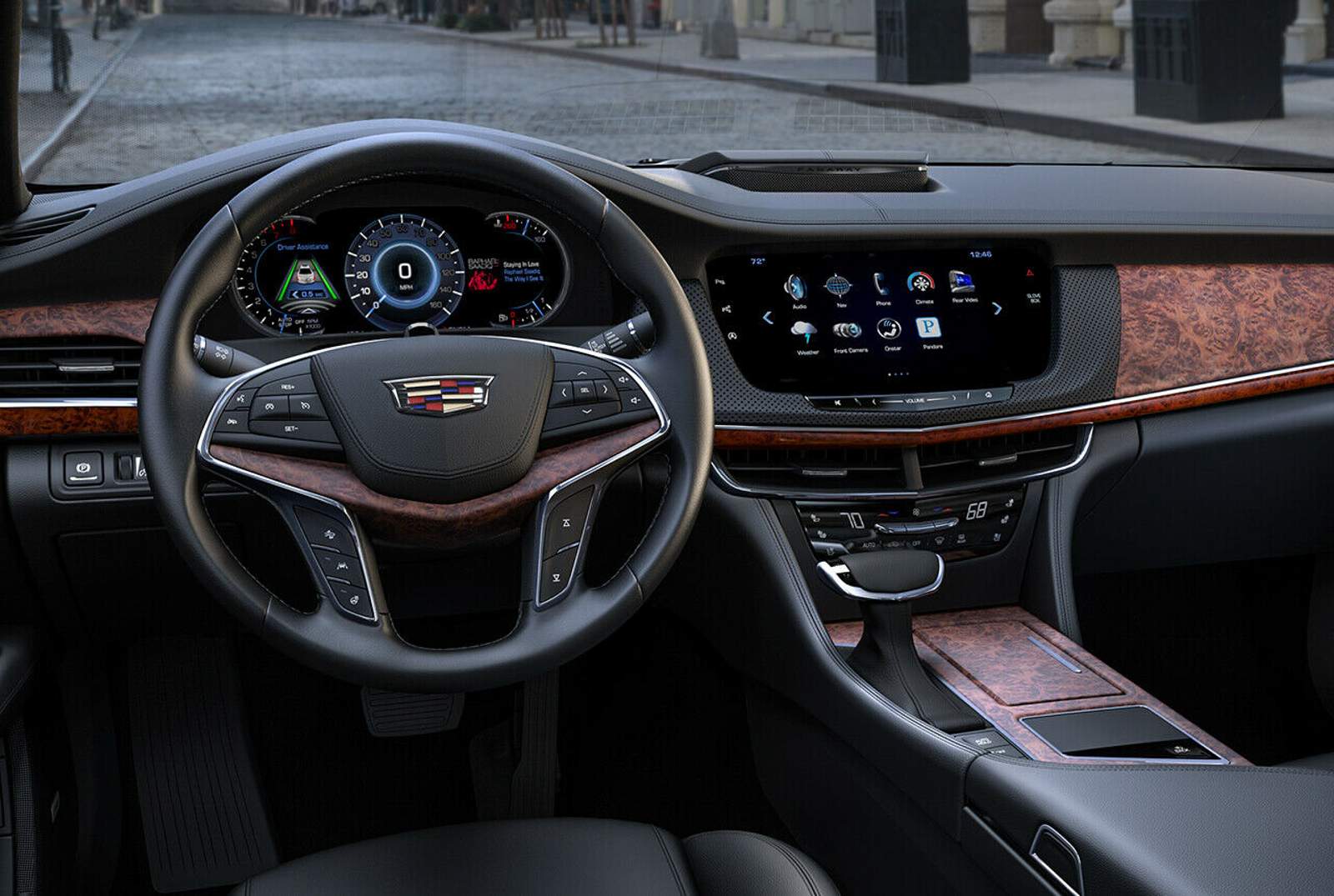 Holz und Leder im Innenraum des Cadillac Cadillac is back (in der