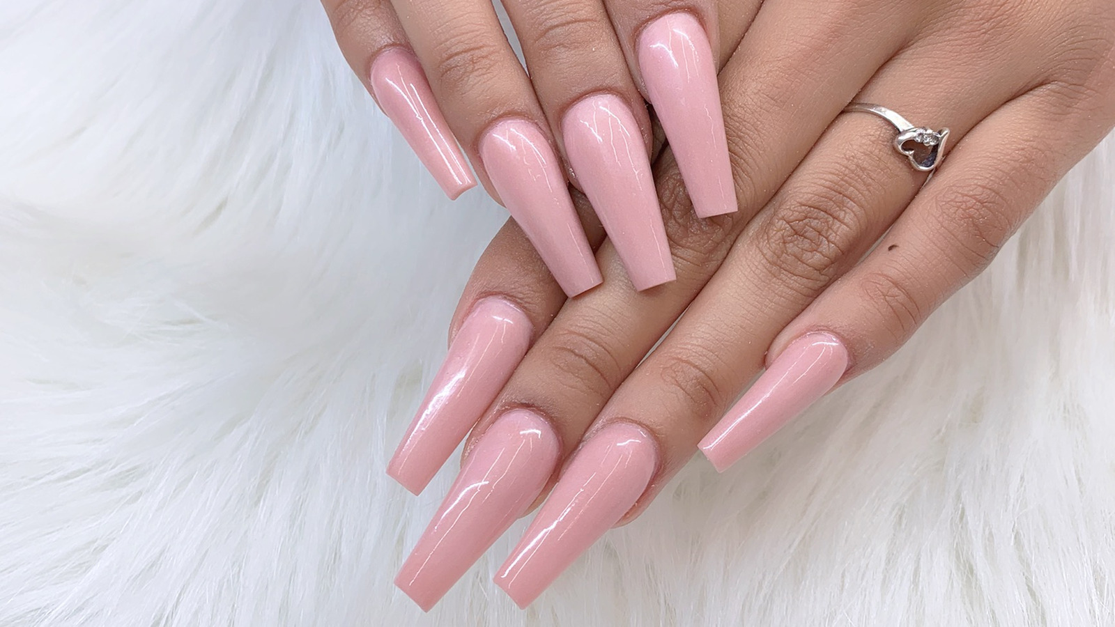 Do you have long fingernails? / myLot
