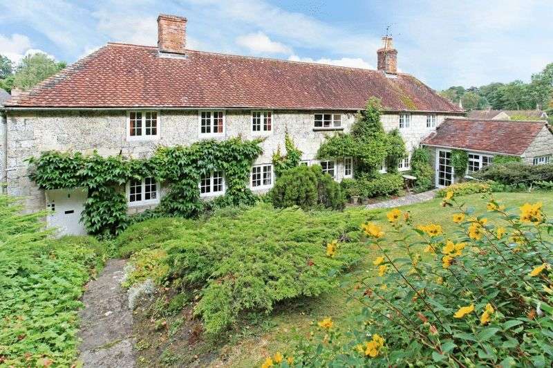 Houses for Sale in Tisbury, Wiltshire