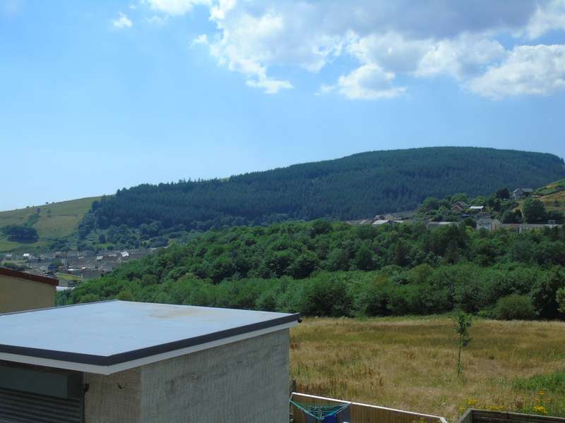 Houses for sale in Gilfach Goch CF39, Rhondda Cynon Taff