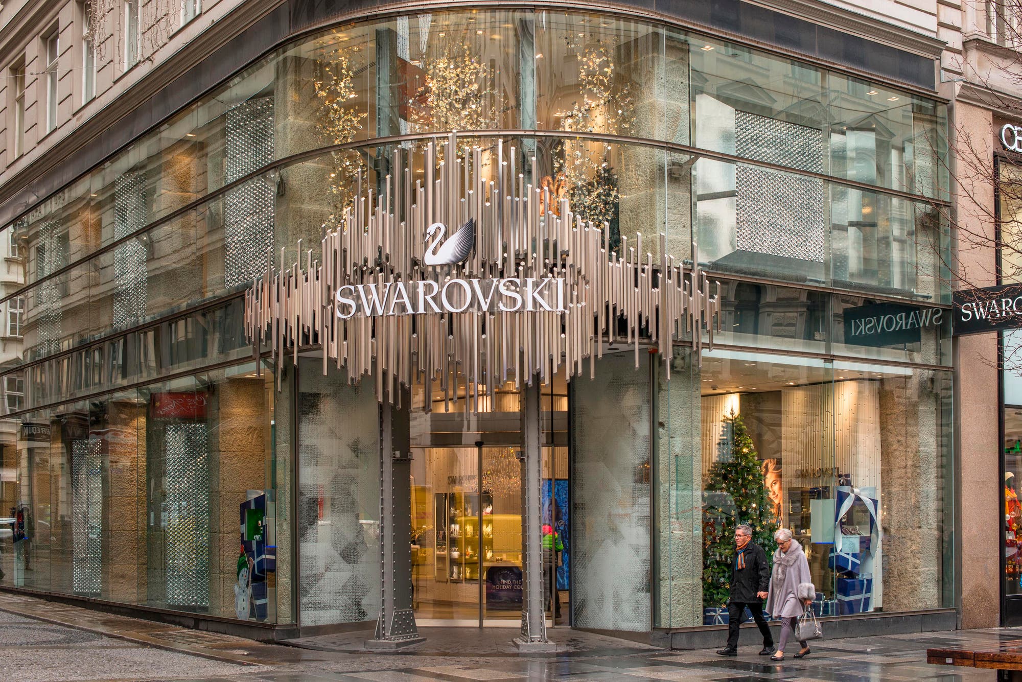 Swarovski Die Kristallfirma schliesst weltweit 750 Läden