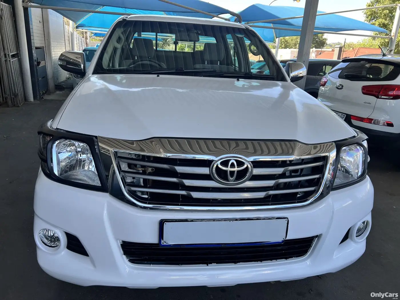 2009 Toyota Hilux used car for sale in Johannesburg East Gauteng South