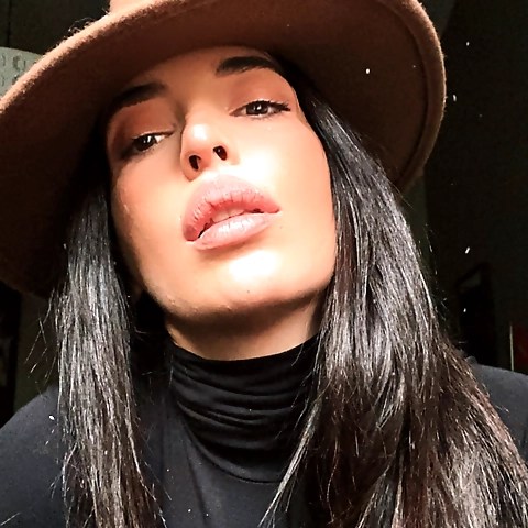 Your Perfect Match with @gret4 on OnlyFans Finder!