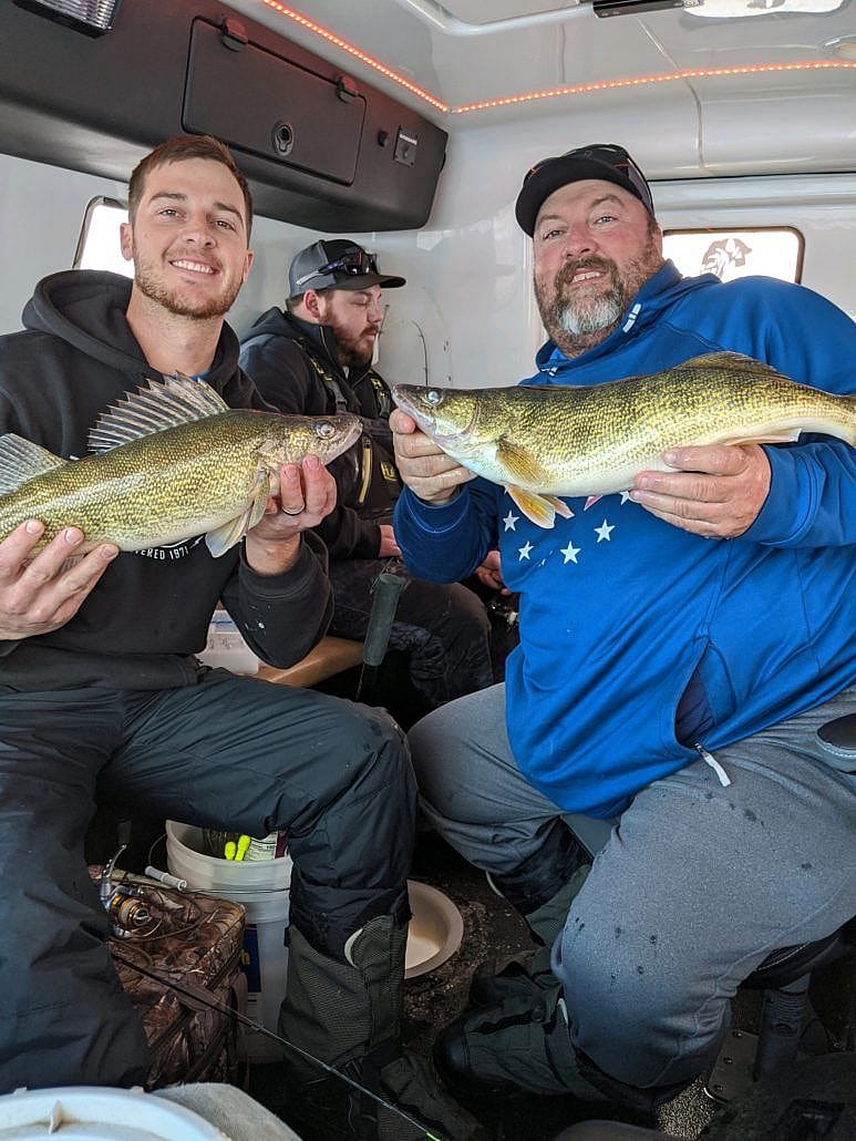 1 Day Walleye & Perch Fishing Trip in South Dakota Outguided