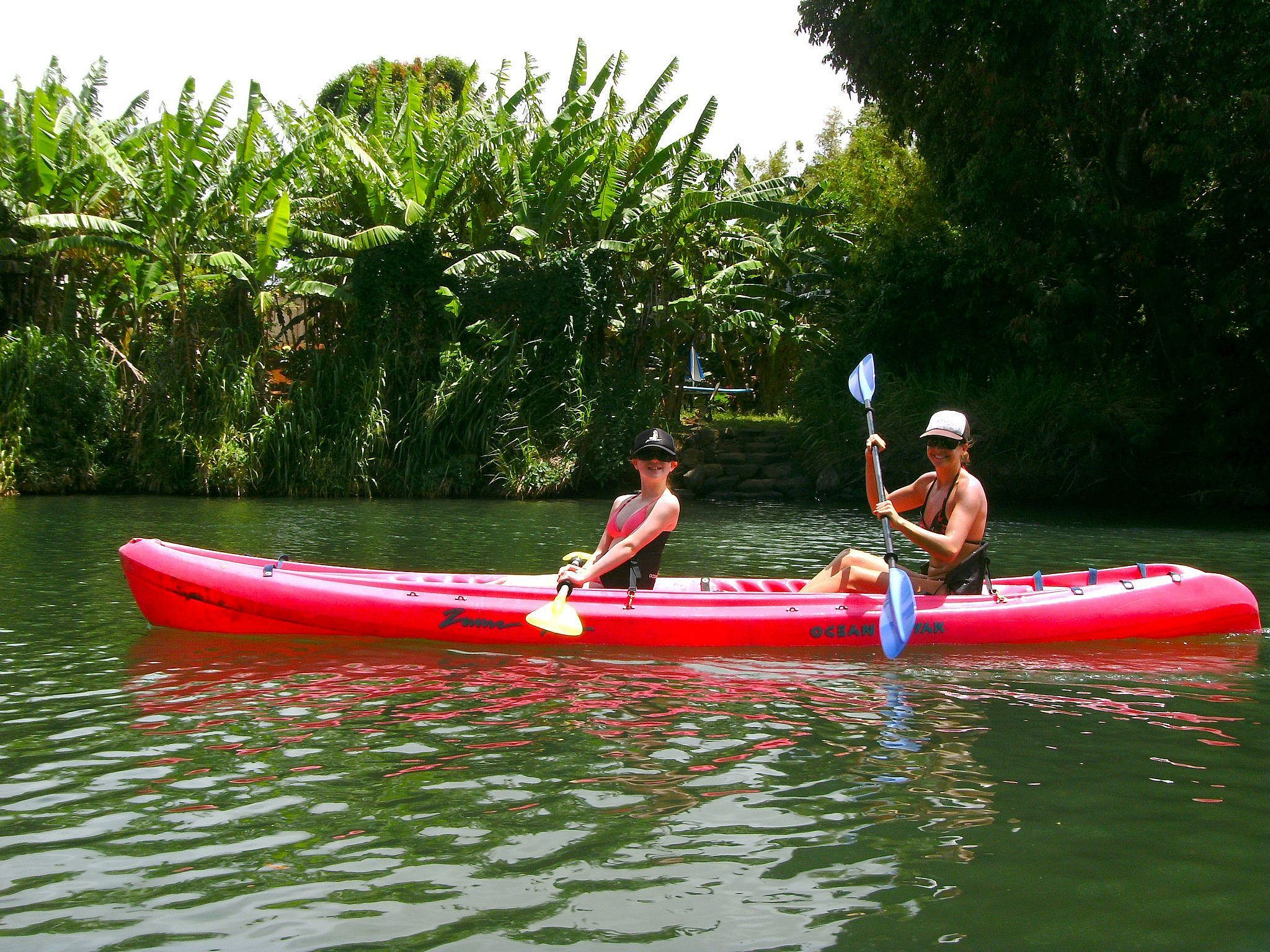 4 Hour Waimea Bay Kayak Tour in Hawaii Outguided