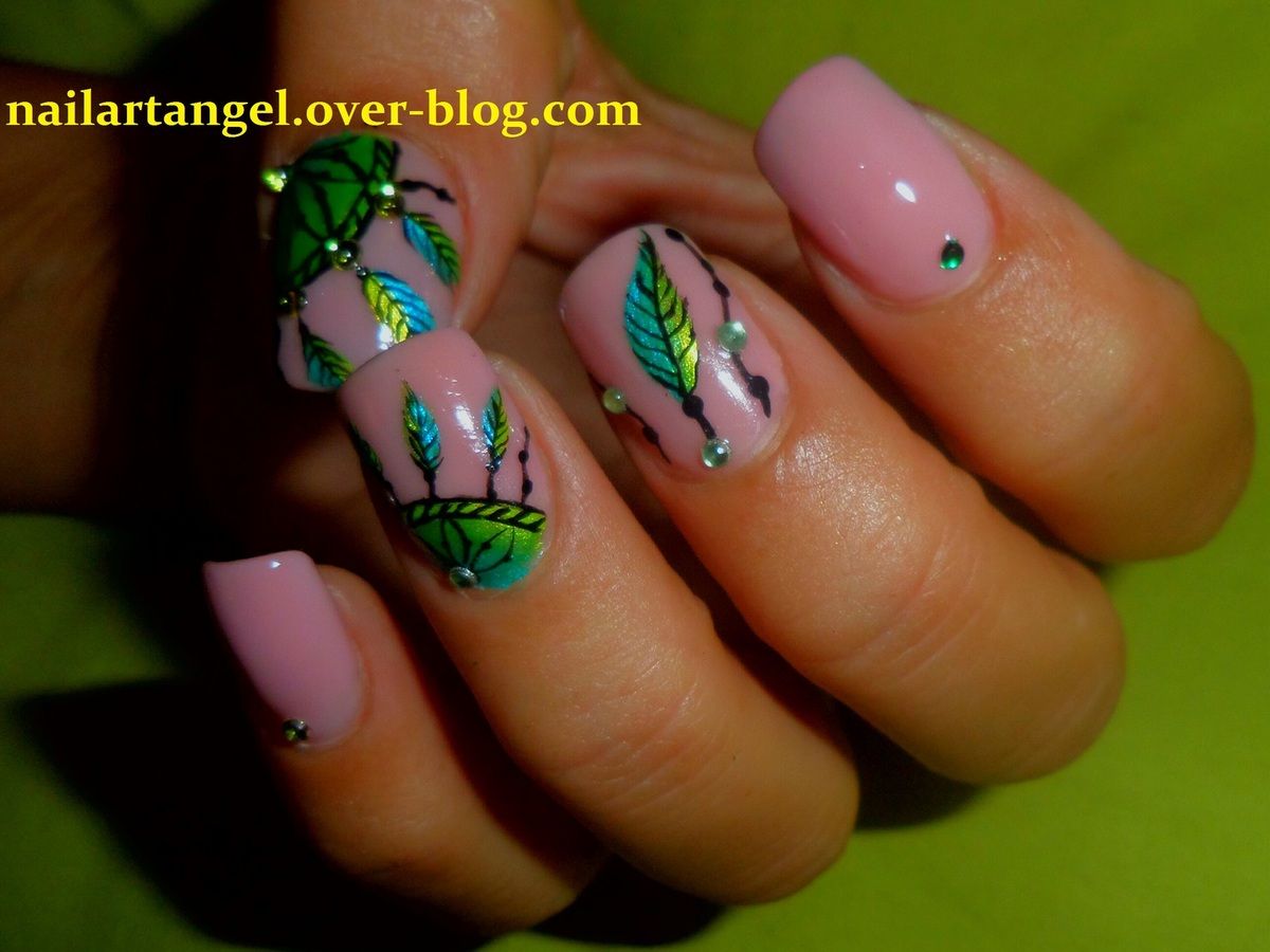 Nail art attrape rêve, nail art facile, nail art ongles courts