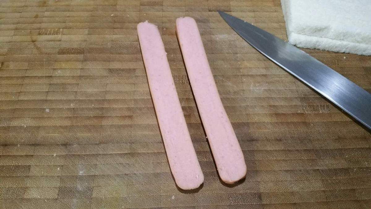 oeuf au plat en couronne de knacki toccuisine.fr
