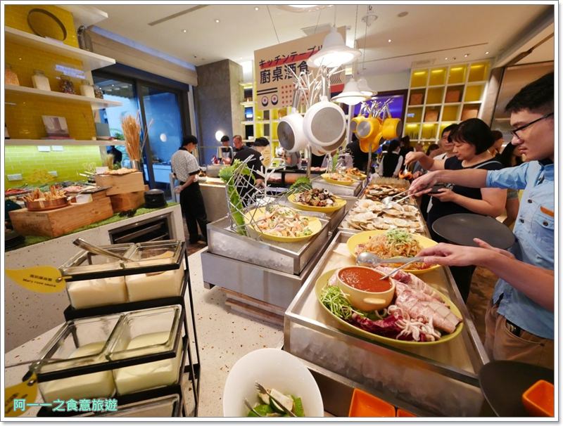 台北W飯店自助餐 the kitchen table buffet～週一晚餐，海鮮甜點吃到飽 阿一一之食意旅遊