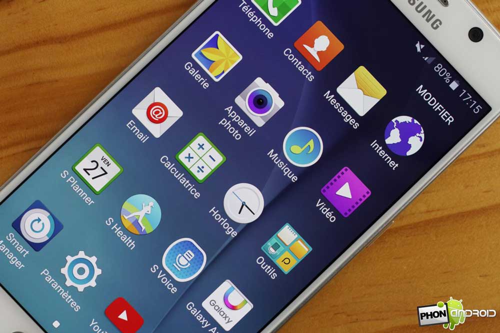 Samsung trainé en justice pour avoir préinstallé 44 applications