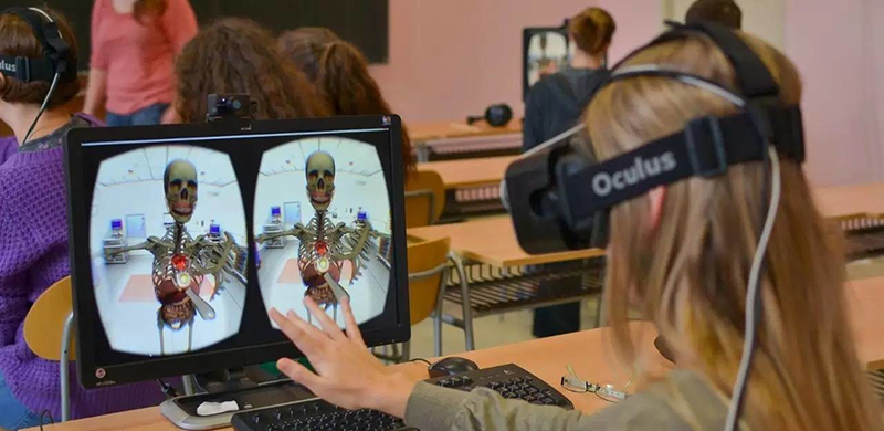 VR人体解剖：医学生的学习救星