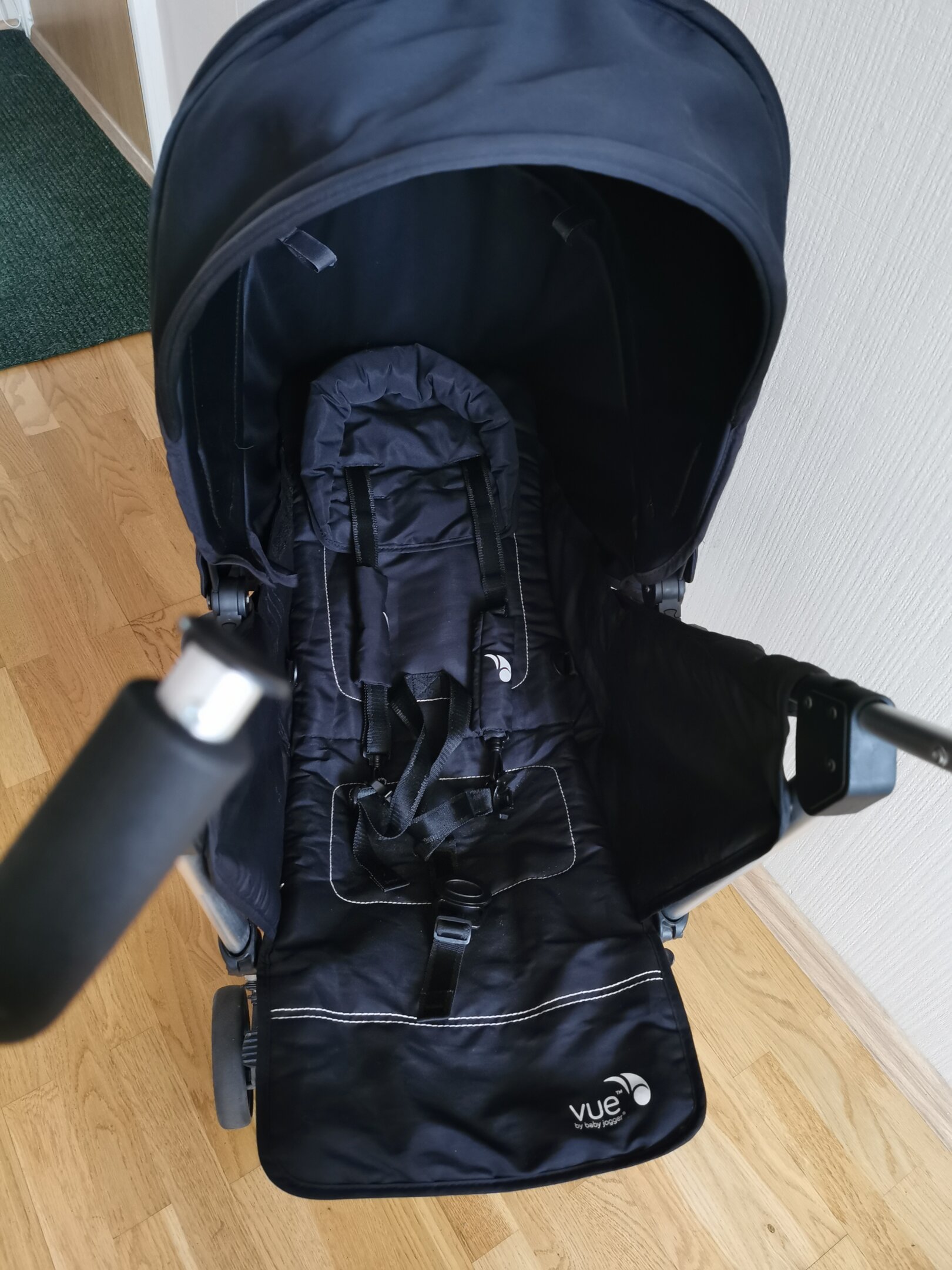 PP.lv Bērniem Ratiņi 110.00€ Saudzīgi lietoti un tīri