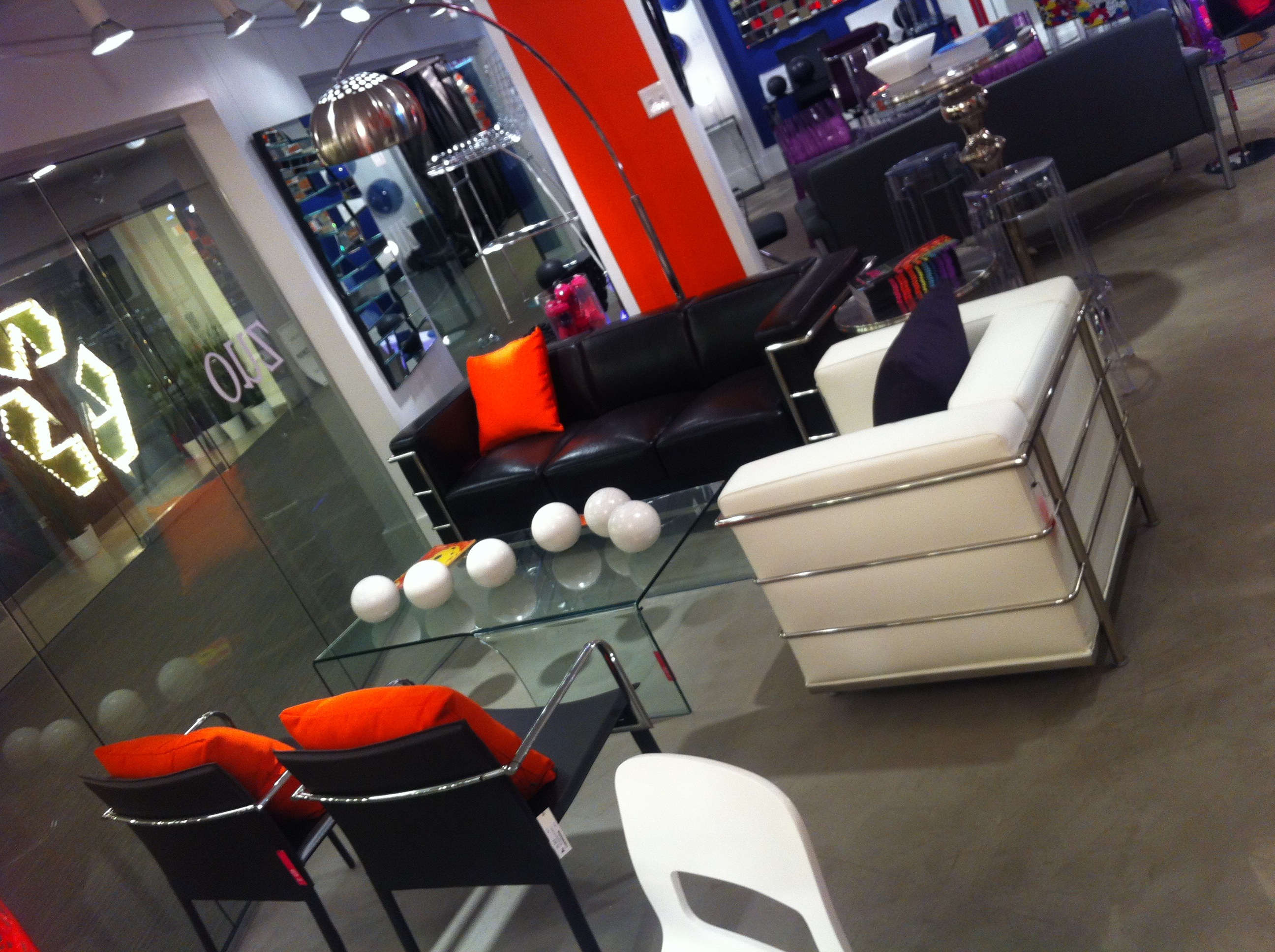 ZUO Modern Unveils New Furniture Showroom for NeoCon® Chicago