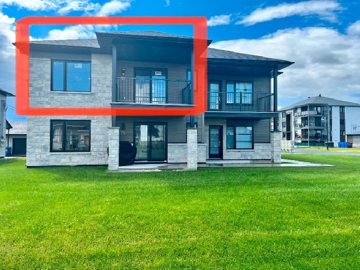 4 1/2 type condo avec GARAGE / SaintCharlesBorommée (Joliette) in Lanaudière,QC Apartments