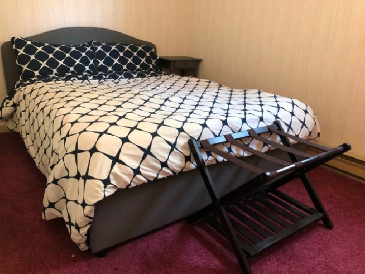 A Cottage to Make Memories at 40 Mile Lake in Medicine Hat,AB Houses