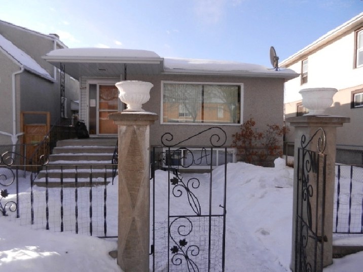 BASEMENT SUITE BY NAIT in Edmonton,AB Apartments & Condos for Rent