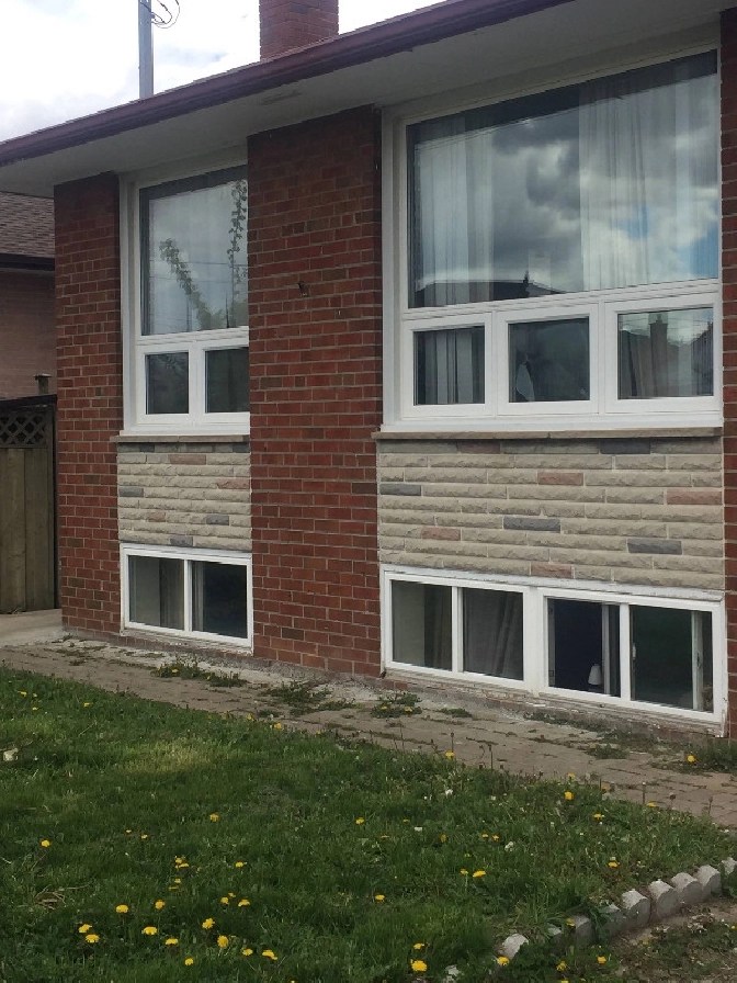 ROOM FOR RENT in City of Toronto,ON Apartments & Condos for Rent