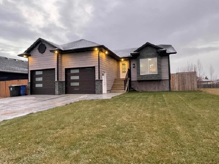 42 Gibson Cres in Prince Albert,SK Houses for Sale