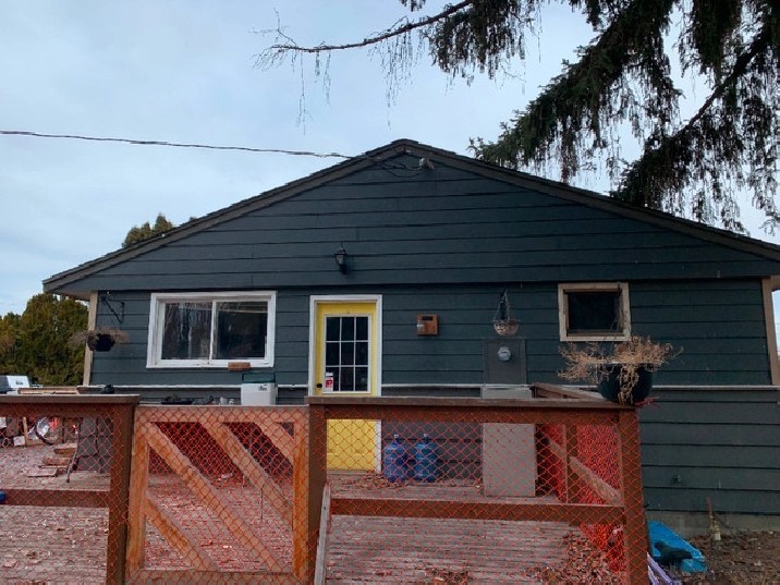 Farm House For Rent in Kelowna,BC Short Term Rentals