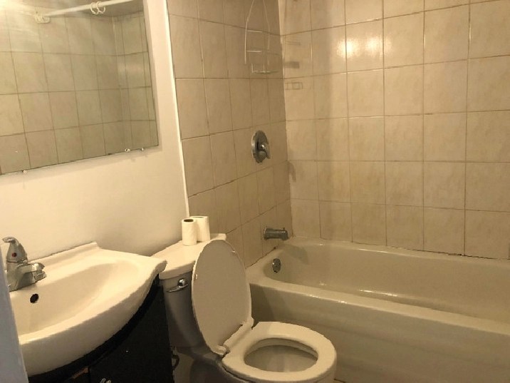 Room for rent in Scarborough 650 in City of Toronto,ON Apartments & Condos for Rent