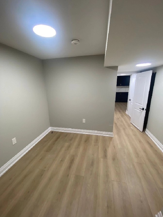 2BR, 1Bath legal Basement for Rent in Oakville in Oakville / Halton
