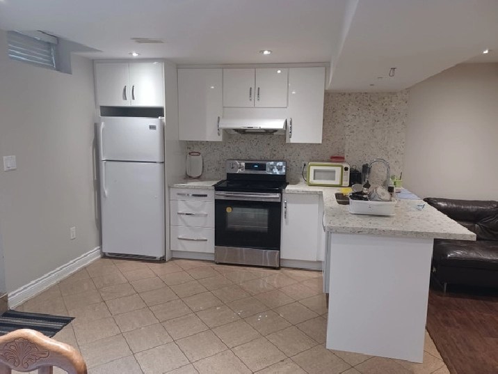 Basement for rent in Mississauga / Peel Region,ON Apartments & Condos