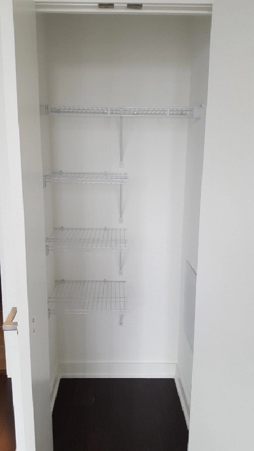 Beautiful 1B Condo for rent financial district downtown Toronto in City