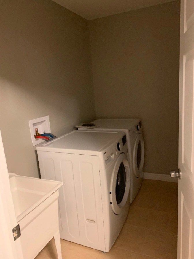 Master Bedroom with Private Ensuite Washroom South End Guelph in